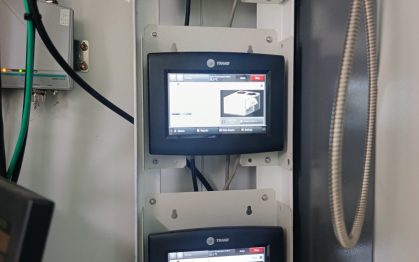 Mise en service de trois rooftops Airfinity – IC038 ST , d’une puissance frigorifique de 48 kW par unité, soit une puissance totale installée de 144 kW, sur le site ENAFOR – KERUI US à Hassi Messaoud Wiliya de Ouargla